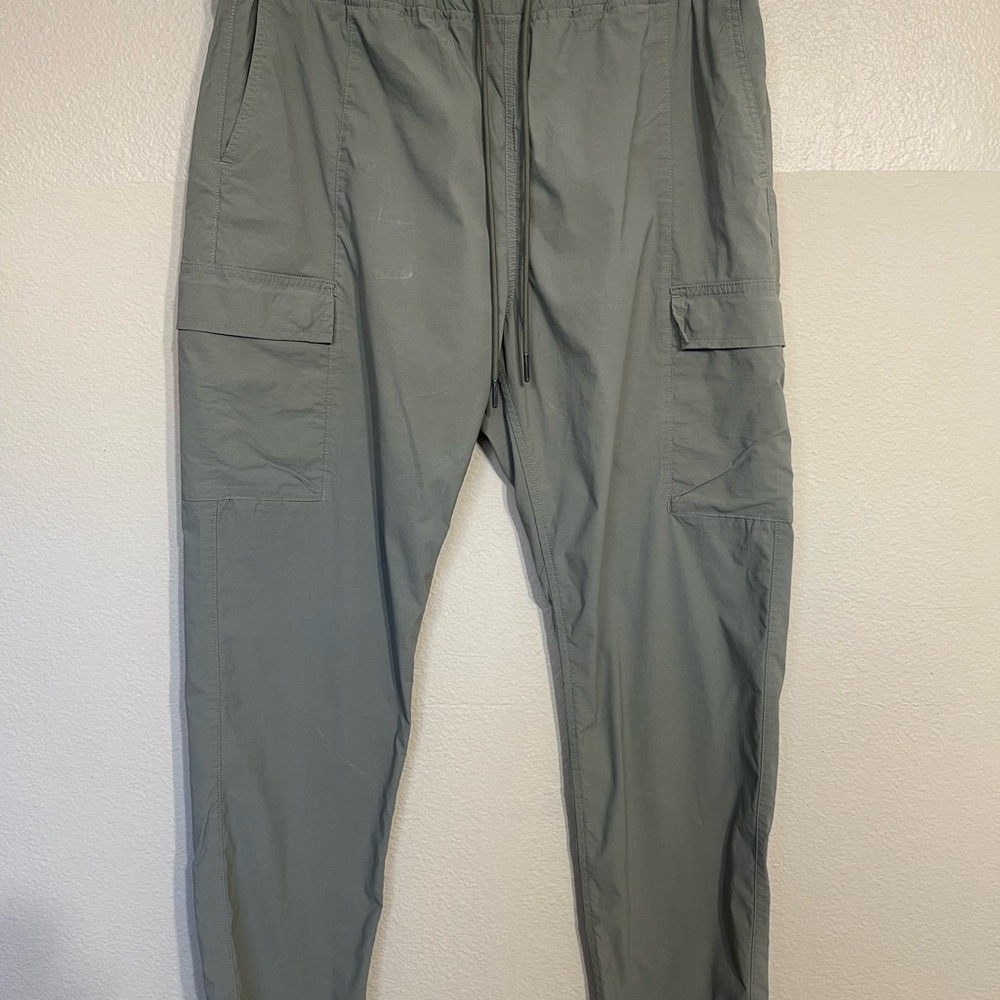 Express Olive Green Cargo Pants Men’s Large